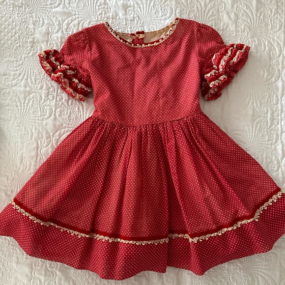 Martha’s Miniature Vintage Dress with Sewn in Petticoat - Picture 1 of 8